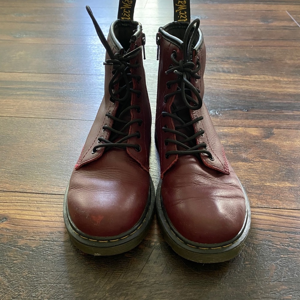 Girls Dr Martens